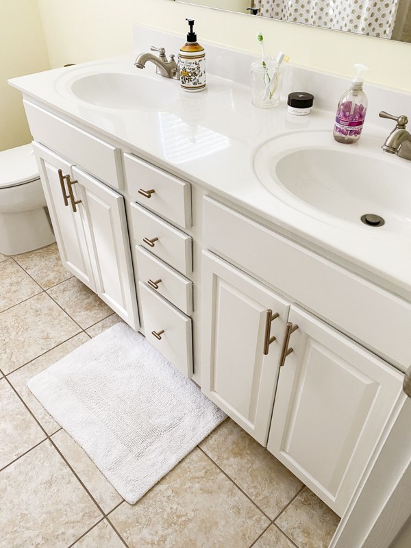 White bathroom cabinets