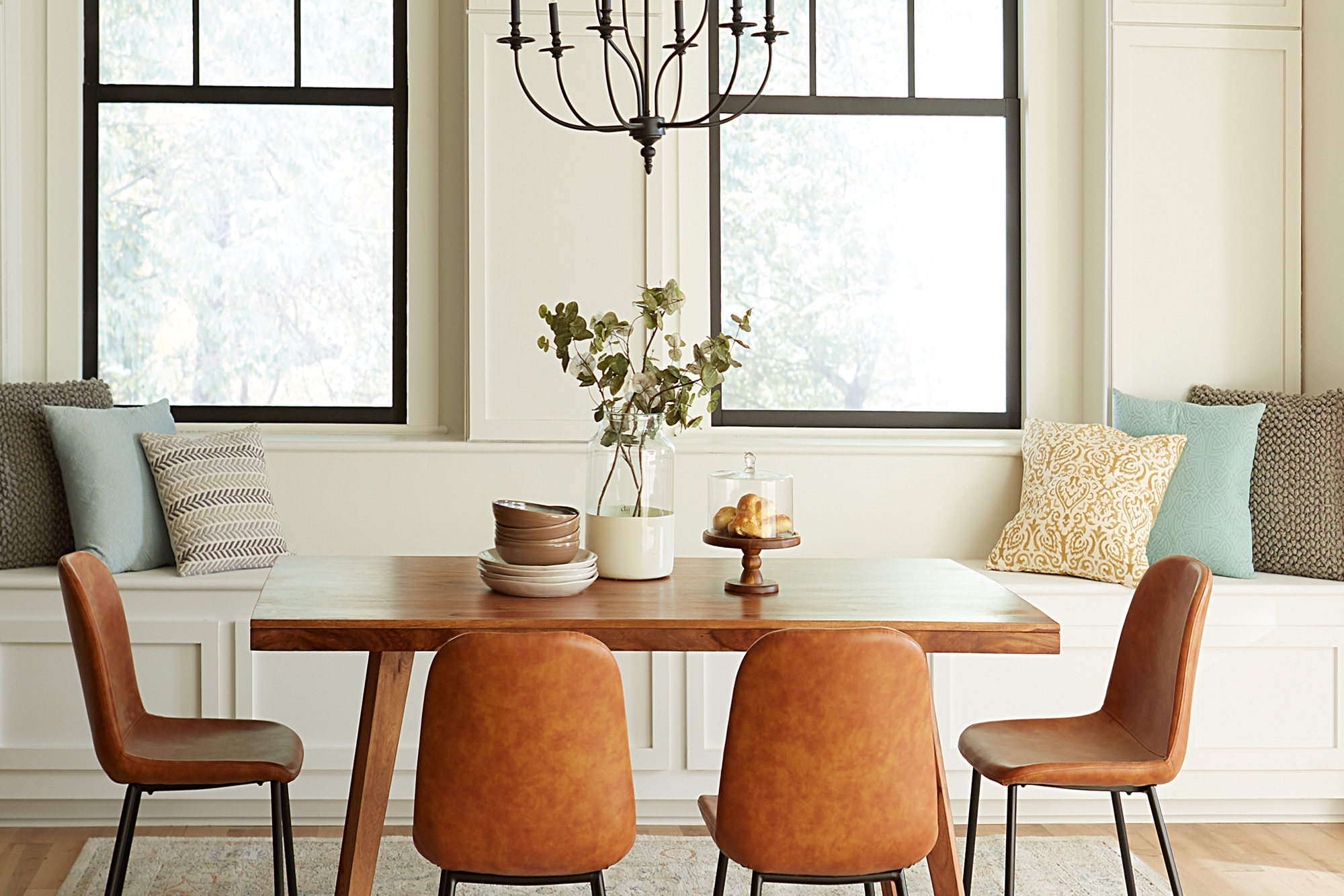 Dining Room Designed for Mindful Living