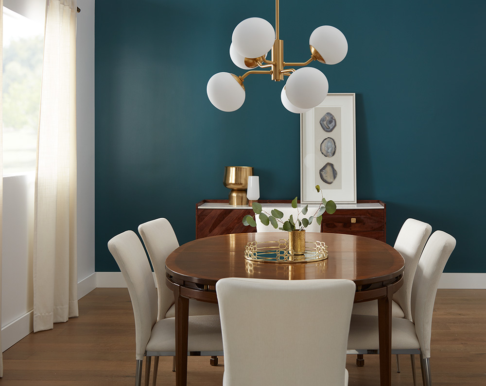 4 After image of complete dining room with KILZ Tribute accent wall